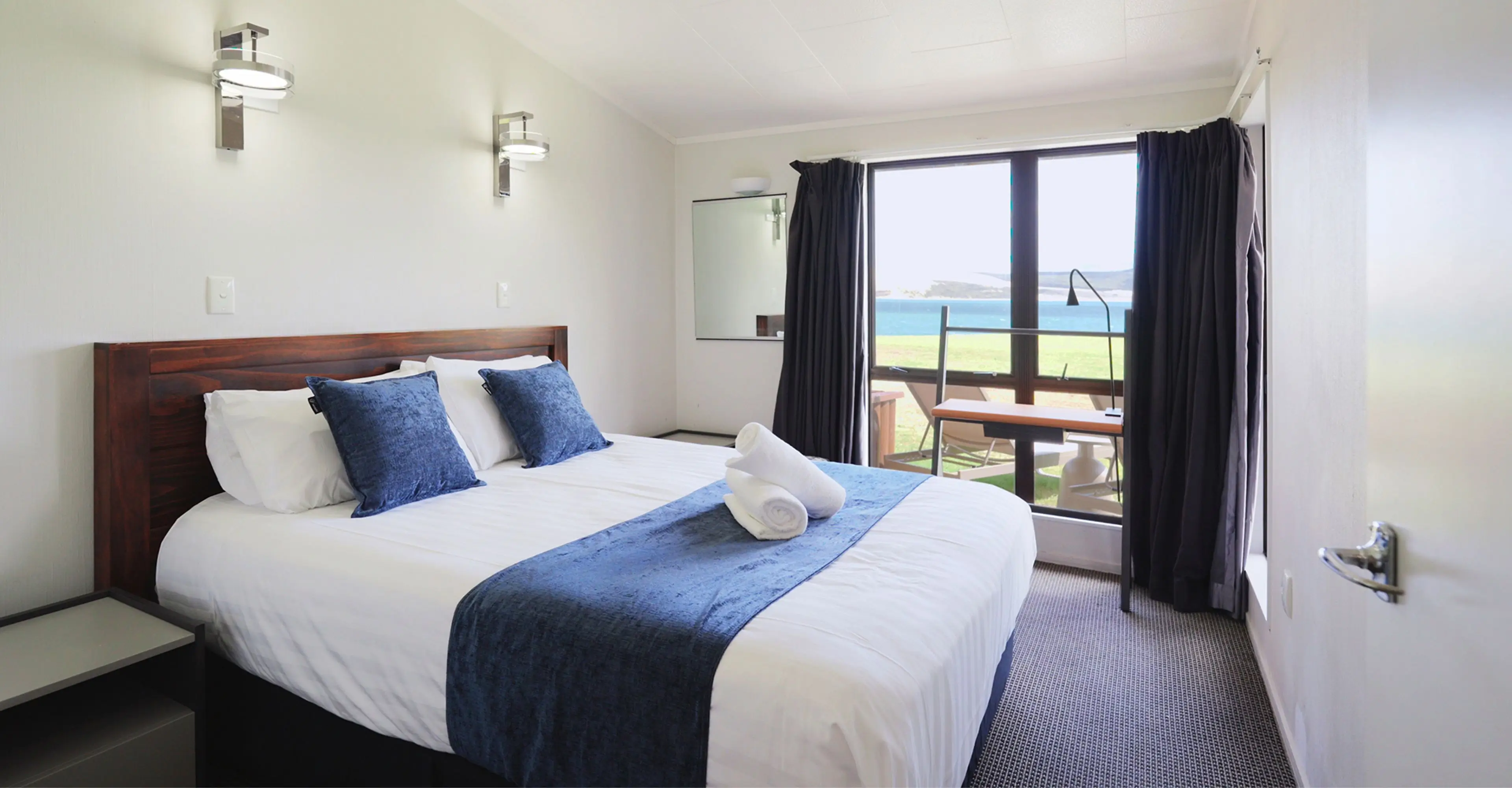 2-Bedroom Beachfront (5)